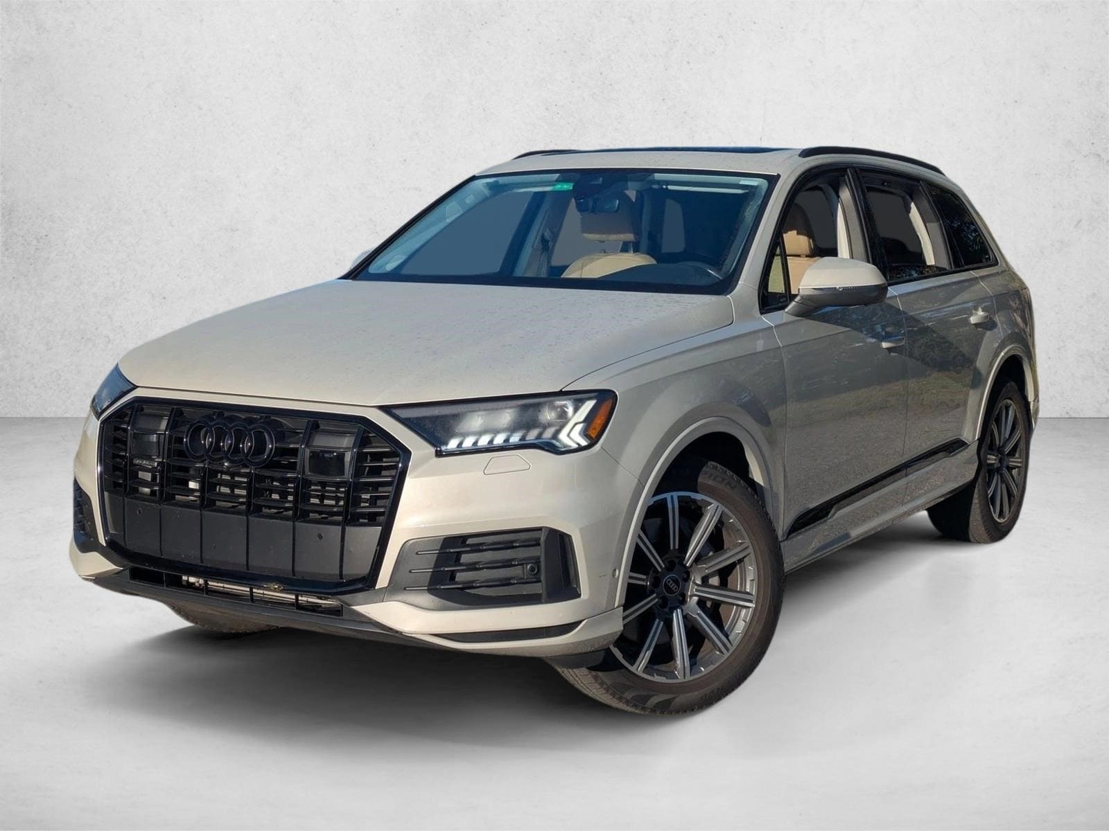 2023 Audi Q7 Premium Plus's photo