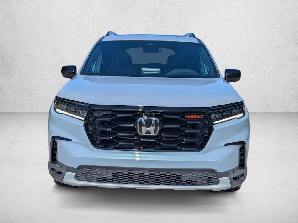 Used 2024 Honda Pilot TrailSport SUV