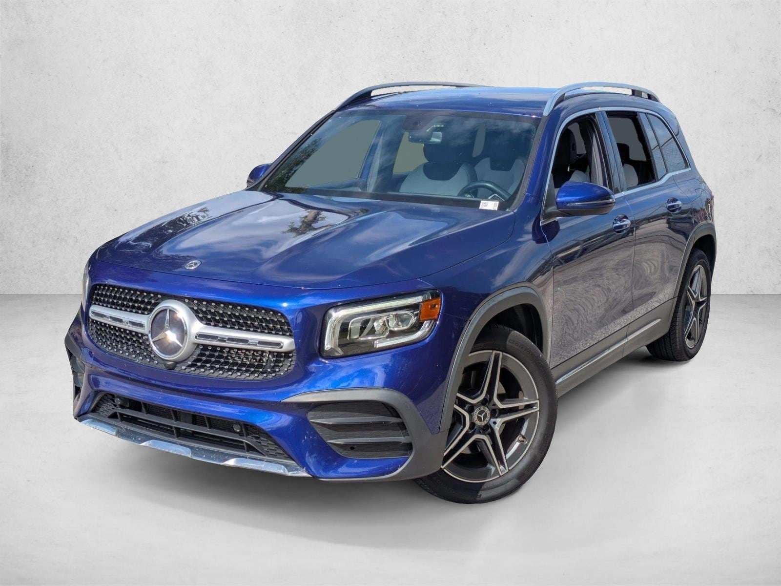 2021 Mercedes-Benz GLB GLB250's photo