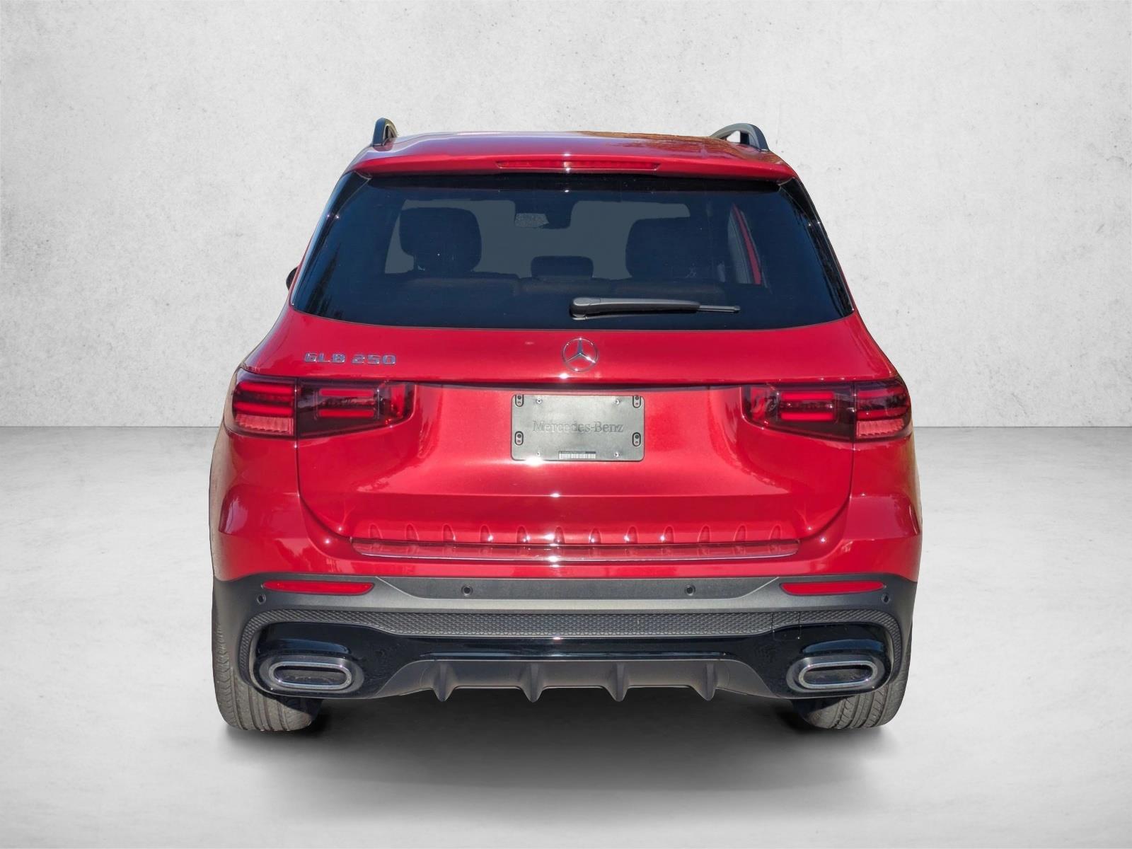 2024 Mercedes Benz GLB 250 photo 4