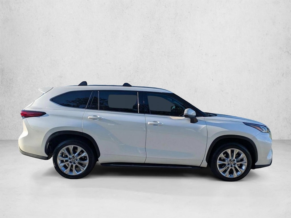 Used 2021 Toyota Highlander Limited SUV