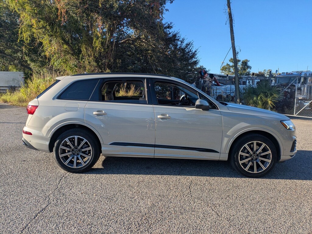 Used 2023 Audi Q7 45 Premium SUV