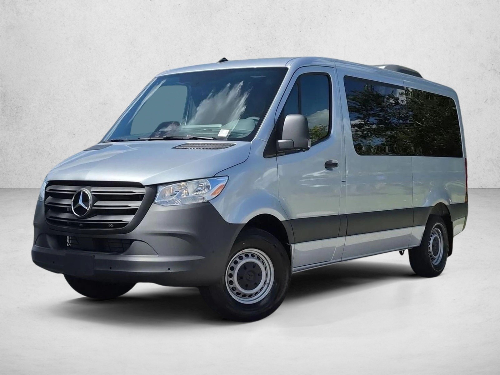 2027 Mercedes-Benz Sprinter 2500 2500 Standard Roof I4 Diesel 144