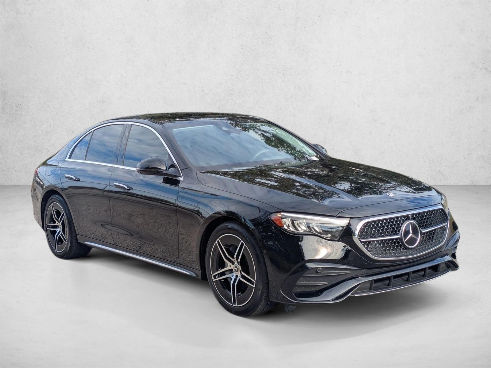 2025 Mercedes Benz E 350 4MATIC Sedan photo 3