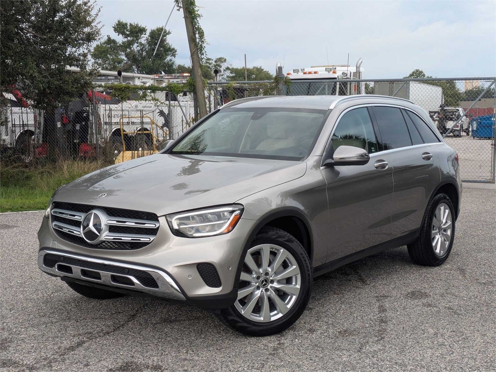 2021 Mercedes-Benz GLC 300