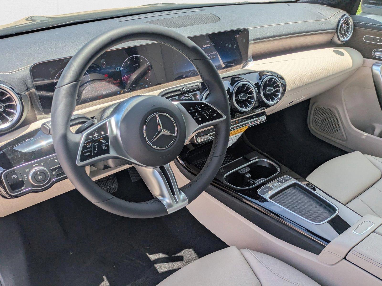 2025 Mercedes Benz CLA 250 photo 3