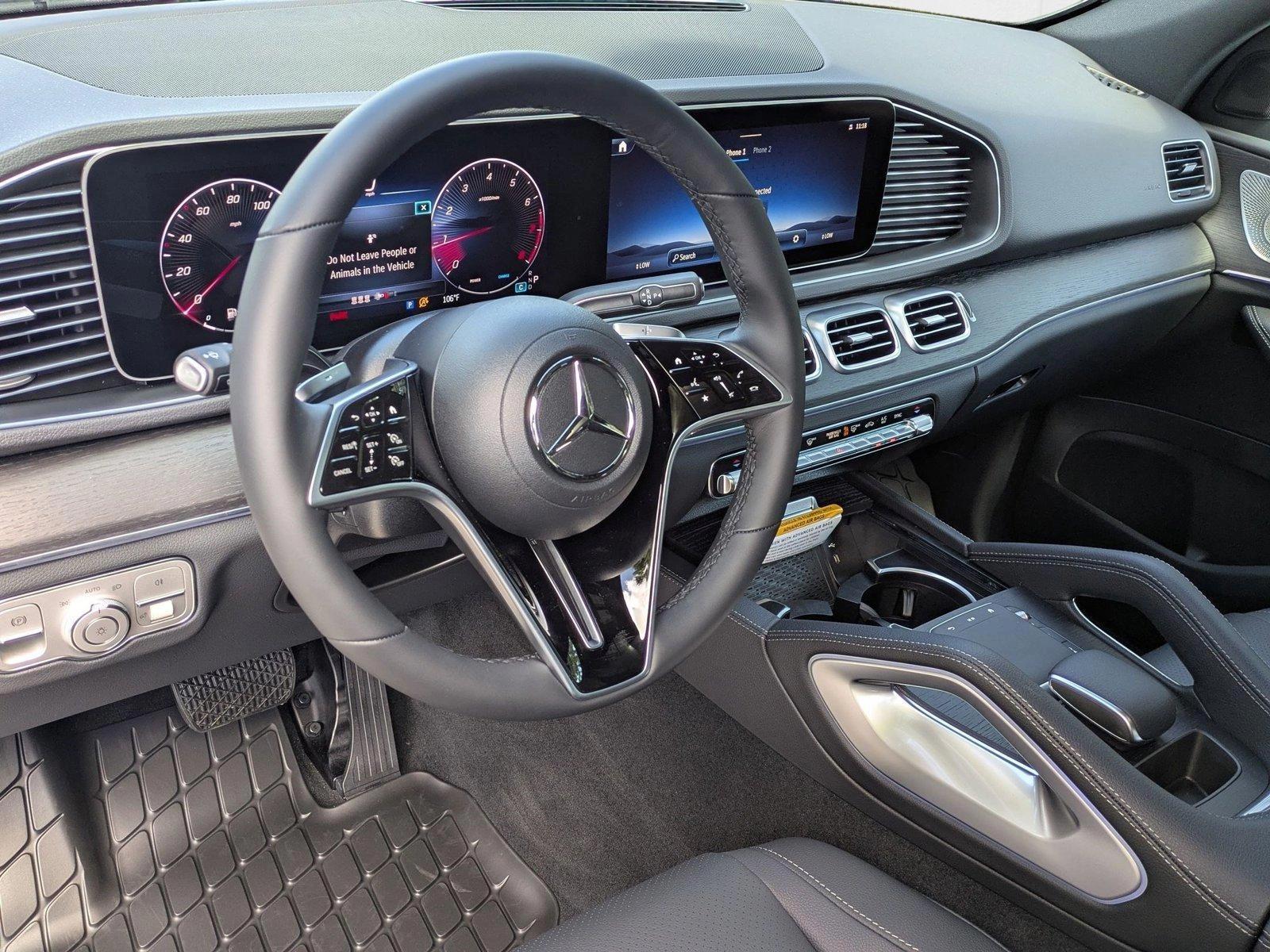 2025 Mercedes Benz GLE 350 4MATIC photo 3