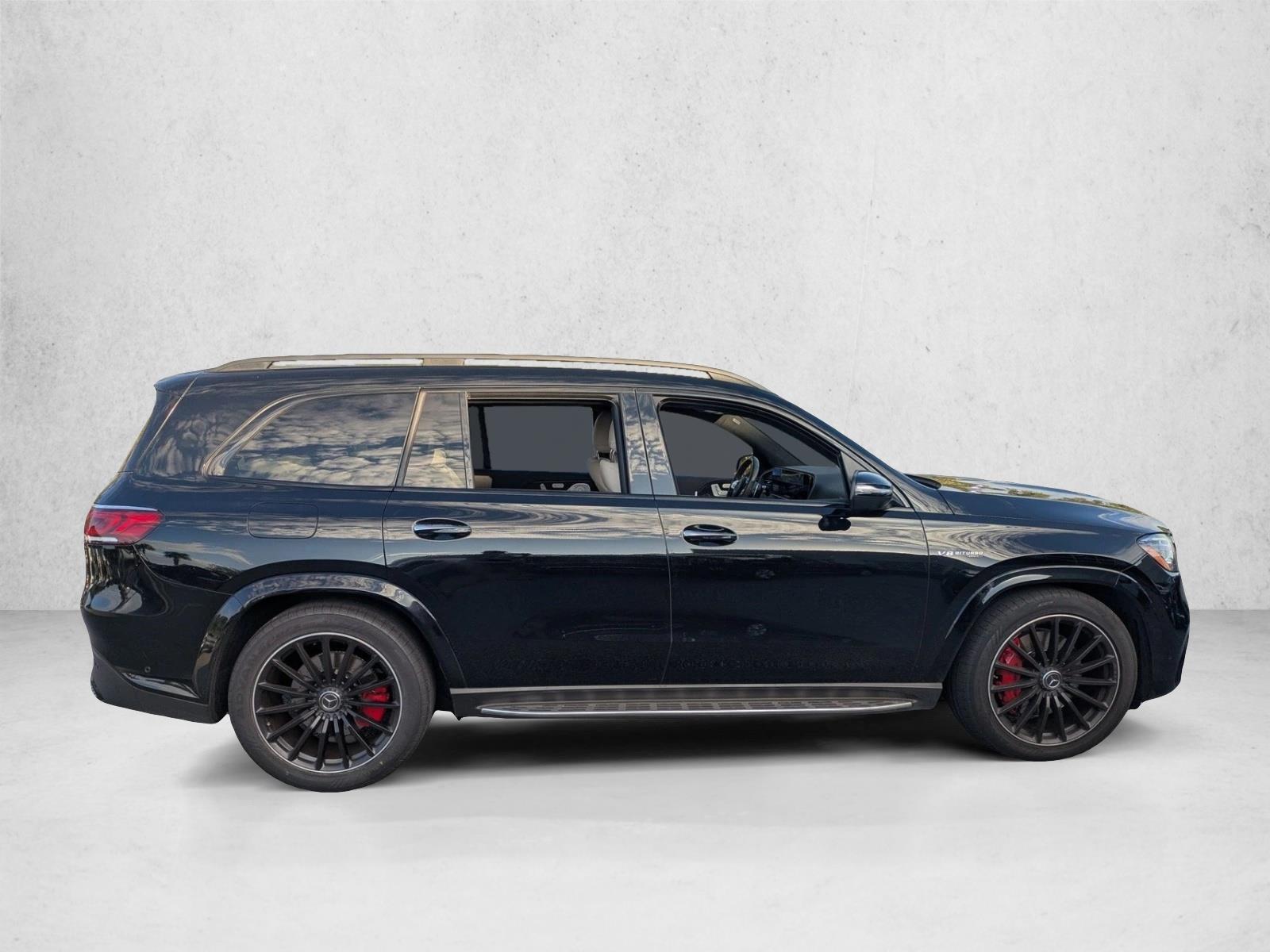 2023 Mercedes Benz GLS AMG 63 4MATIC photo 3