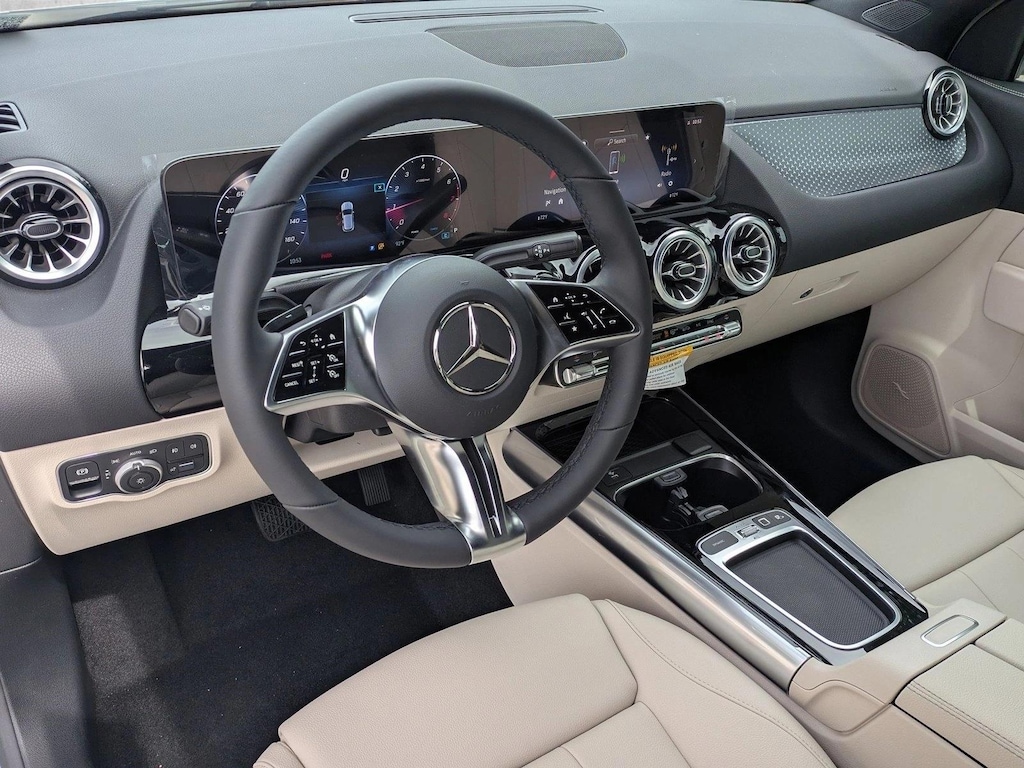 Used 2025 Mercedes-Benz GLA 4MATIC SUV