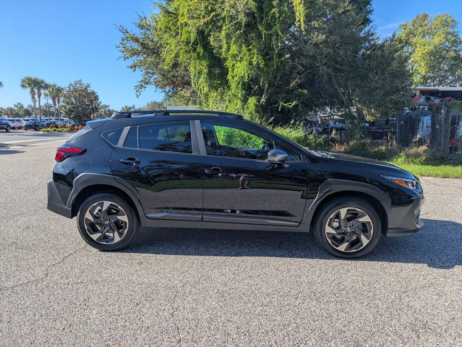 2025 Subaru Crosstrek Limited photo 4