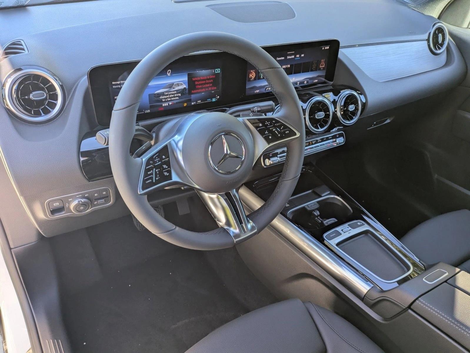 2026 Mercedes Benz GLA 250 photo 3