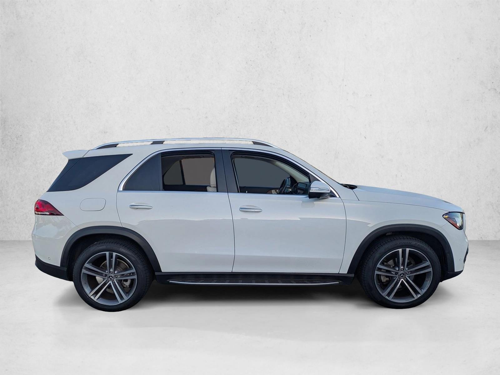 2022 Mercedes Benz GLE 350 4MATIC photo 4