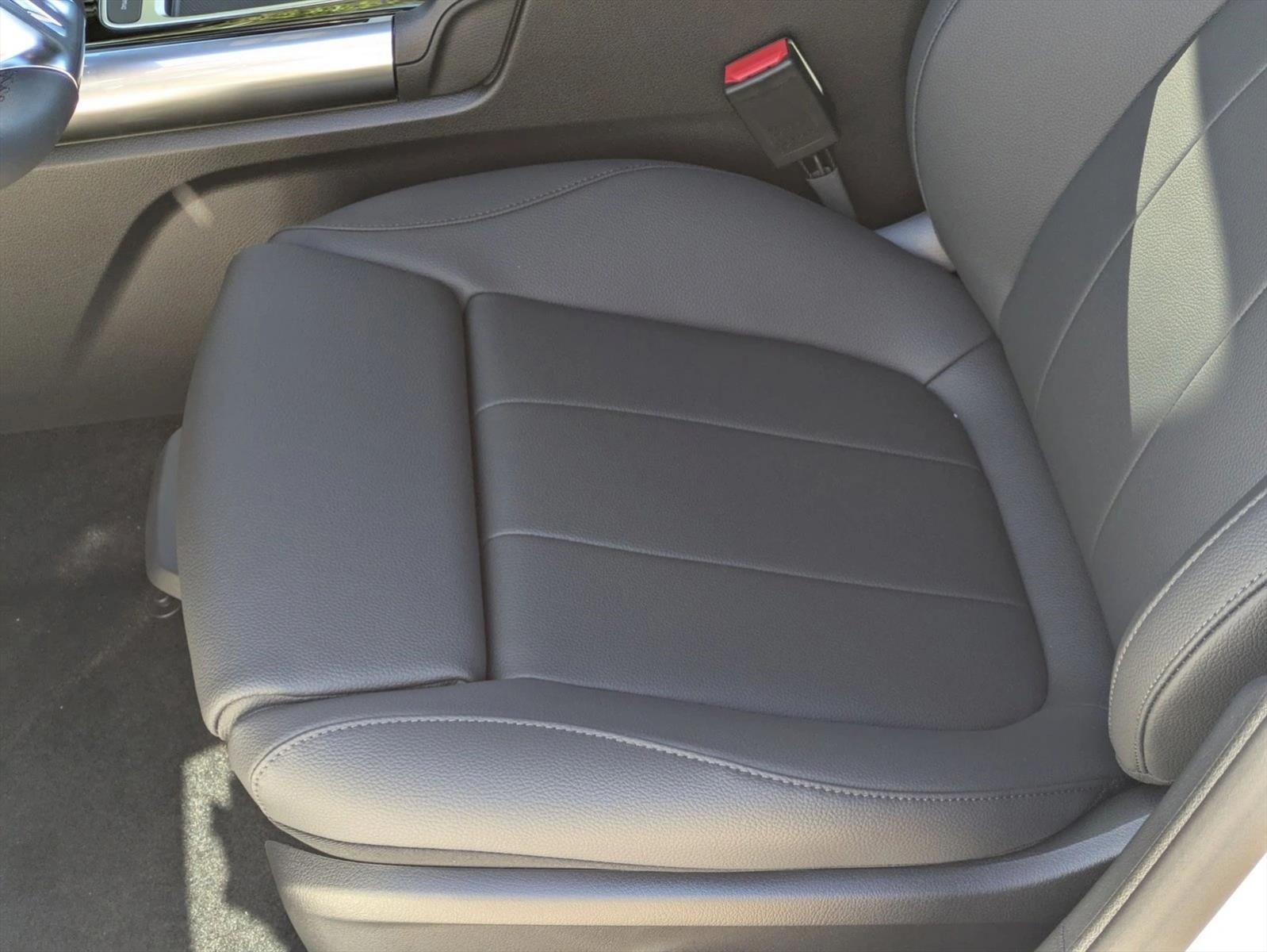 2026 Mercedes Benz GLA 250 photo 4