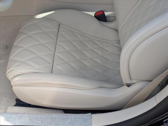 2025 Mercedes Benz AMG GT photo 4