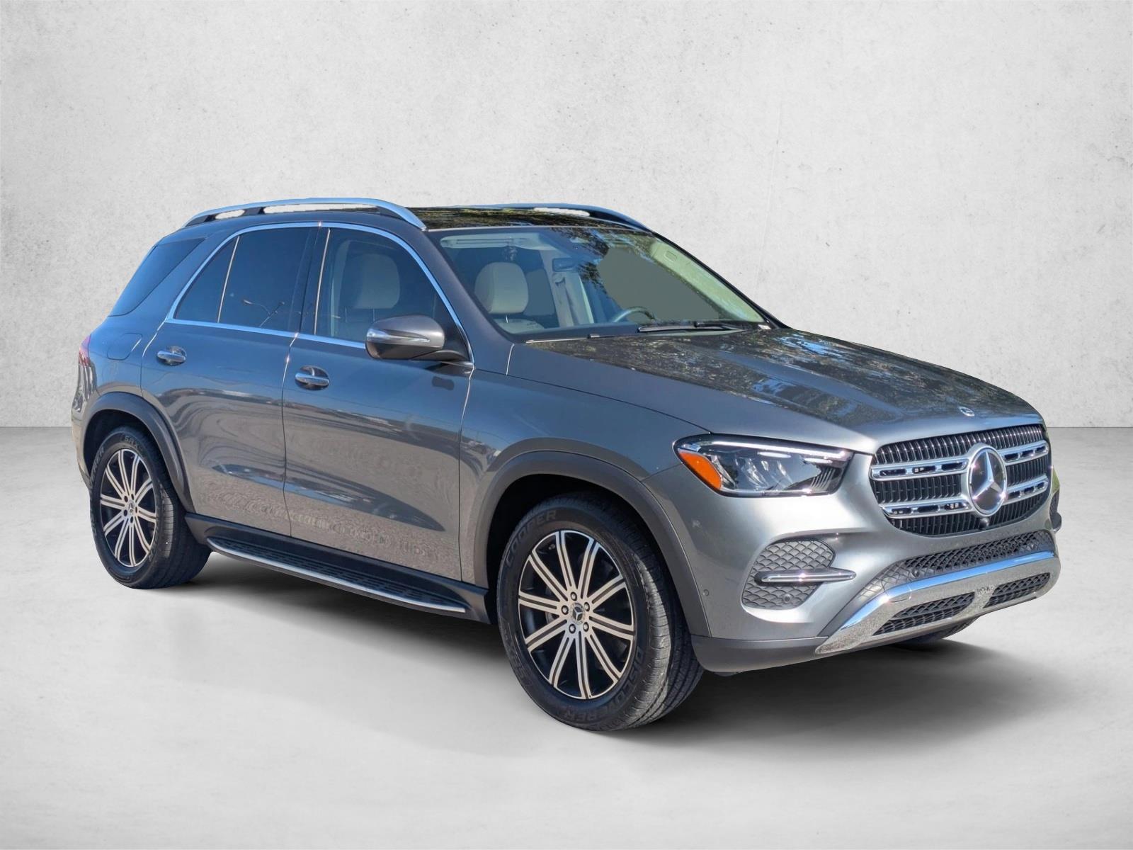 2025 Mercedes Benz GLE 350 4MATIC photo 3