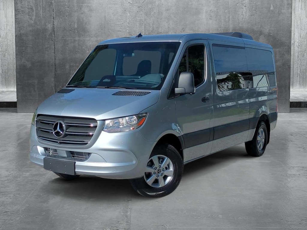 New 2026 Mercedes-Benz Sprinter 2500 2500 Standard Roof I4 Diesel 144" RWD Van Passenger Van