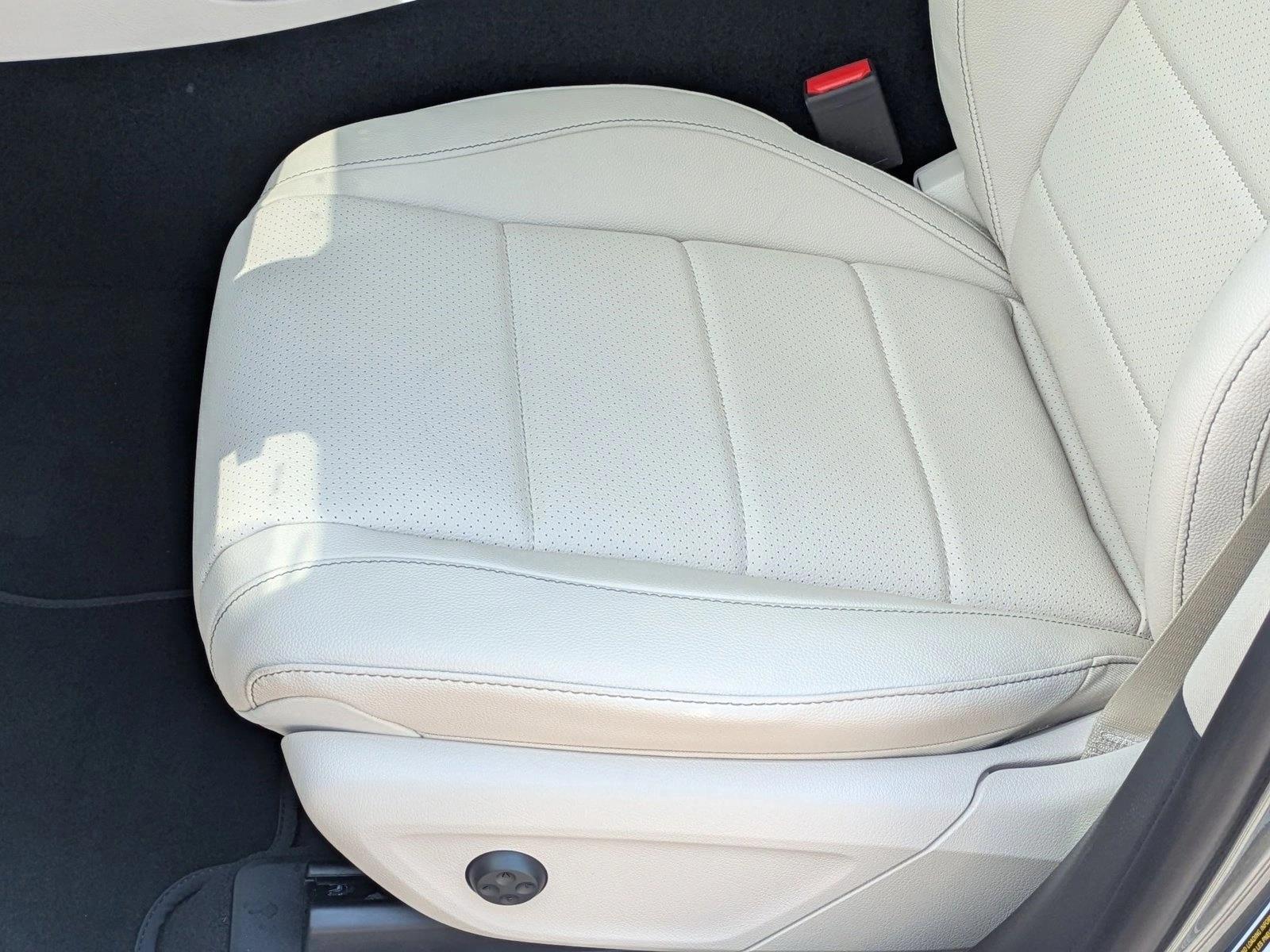 2025 Mercedes Benz GLE 350 4MATIC photo 4