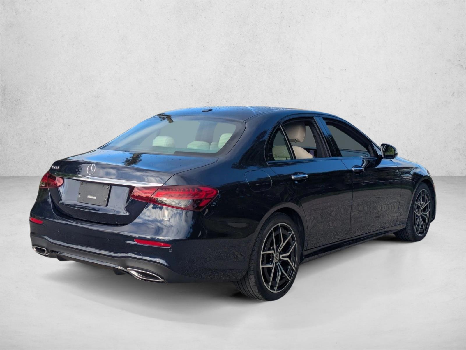 2022 Mercedes Benz E 350 Sedan photo 4