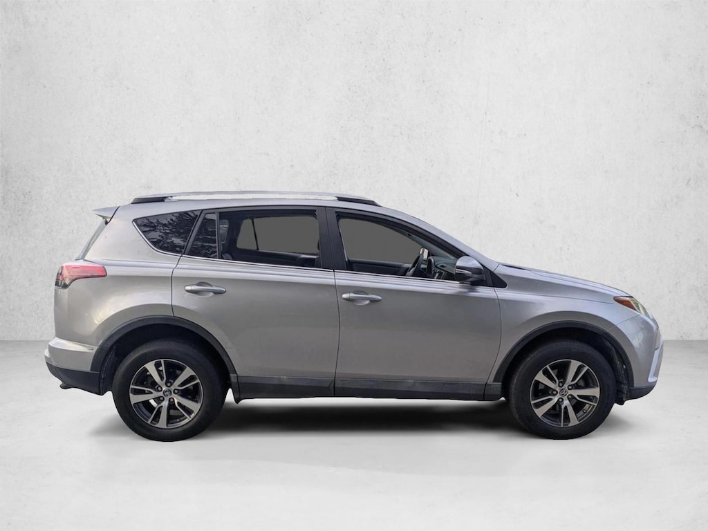 Used 2017 Toyota RAV4 XLE SUV