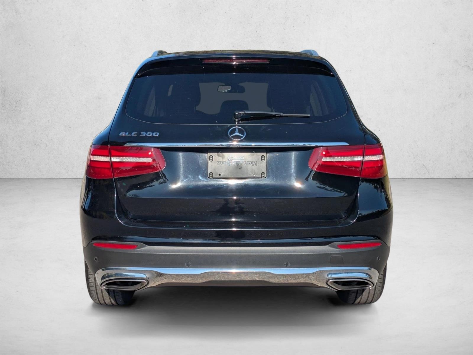 2018 Mercedes Benz GLC 300 photo 4