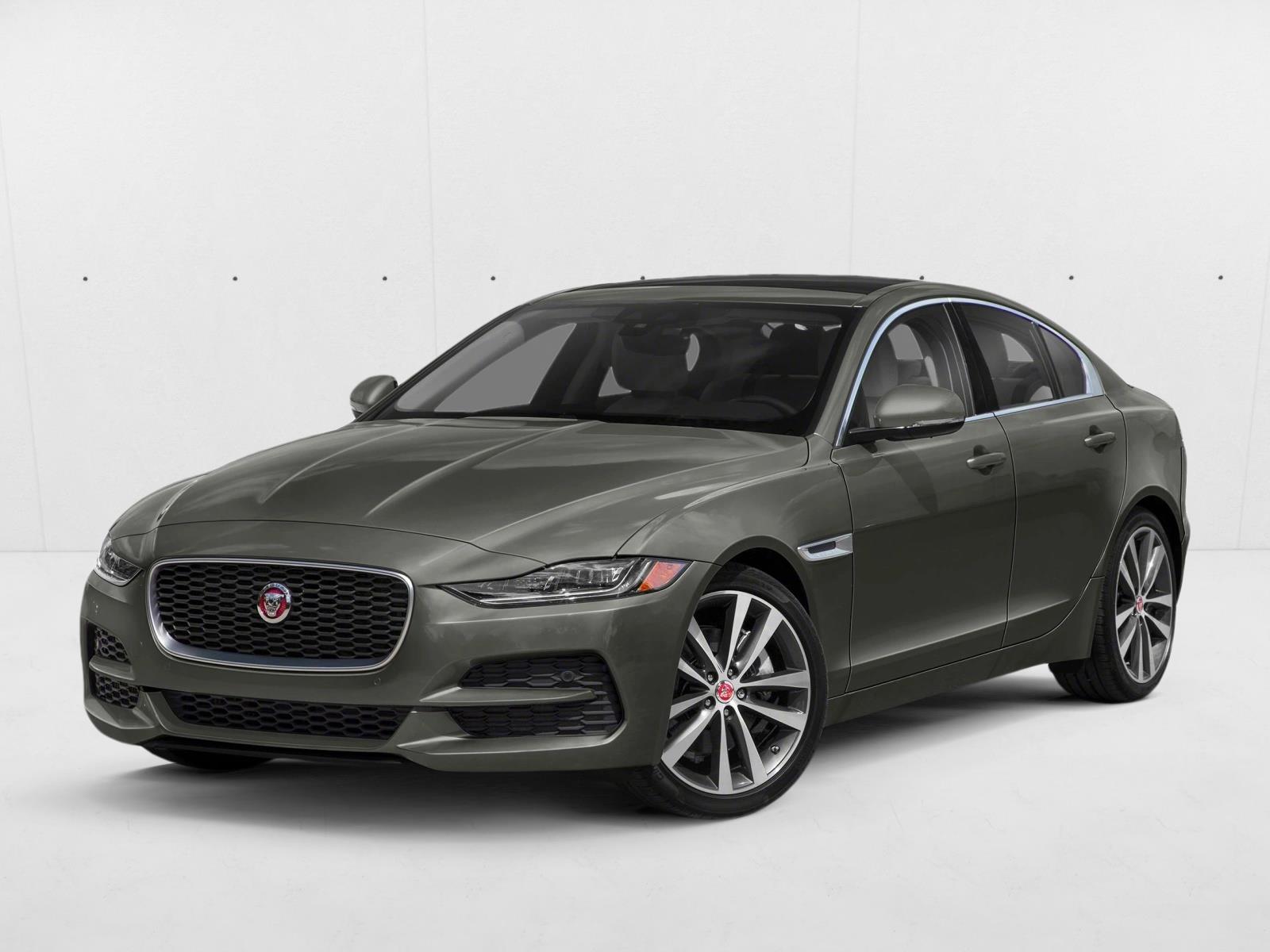  Jaguar XE