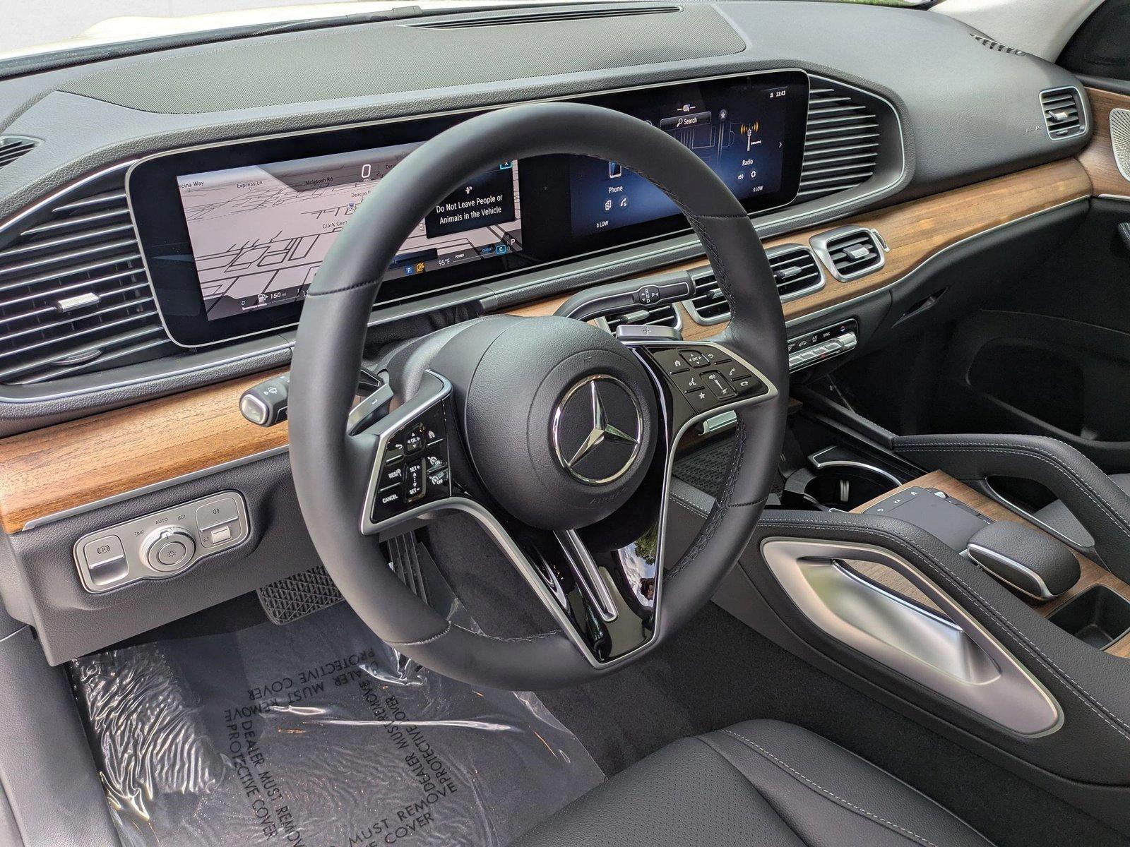 2025 Mercedes Benz GLE 350 4MATIC photo 2