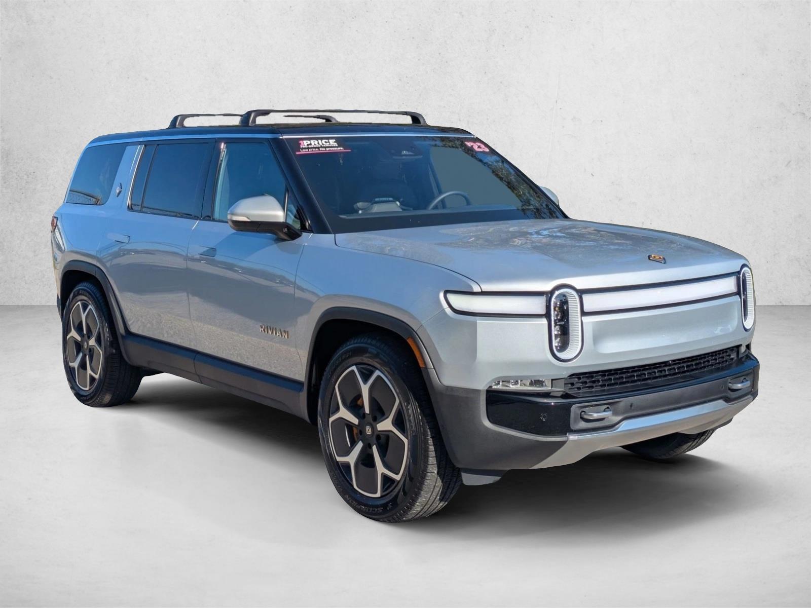 2023 Rivian R1S Adventure photo 3