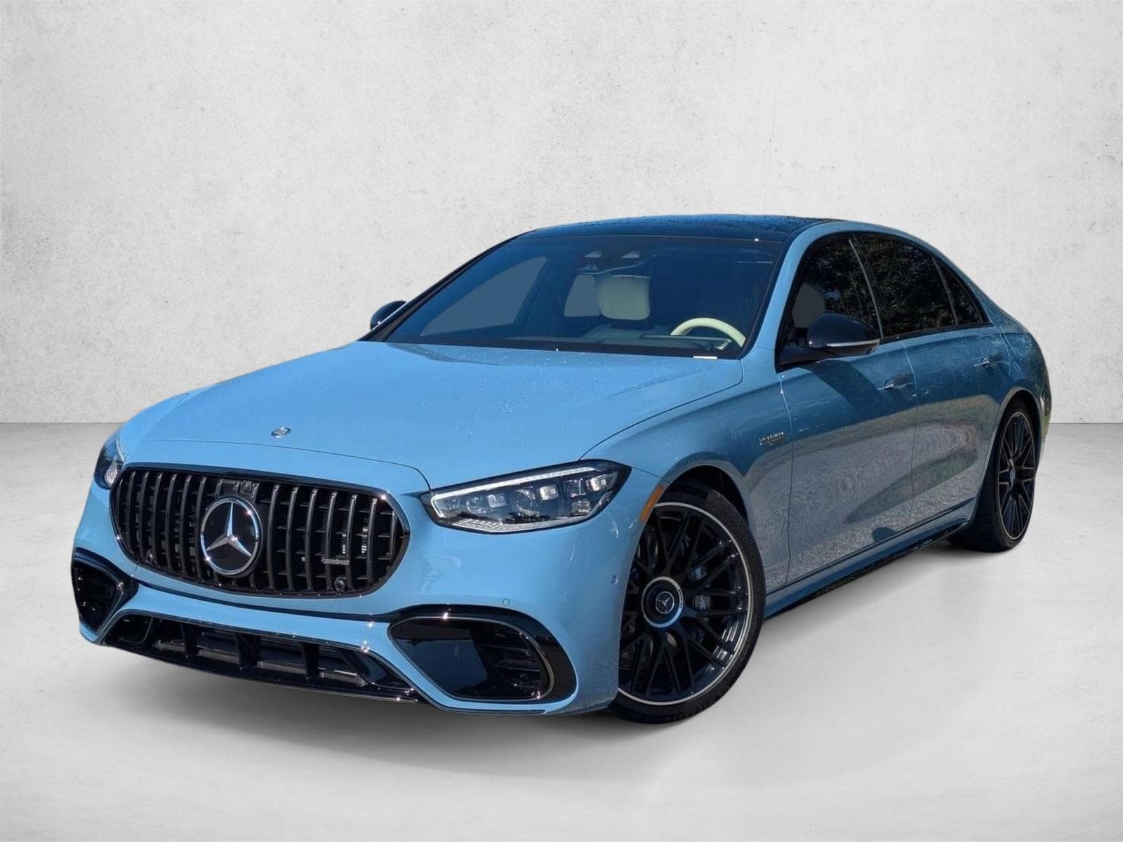 2026 Mercedes-Benz S-Class AMG S 63 E-Performance's photo