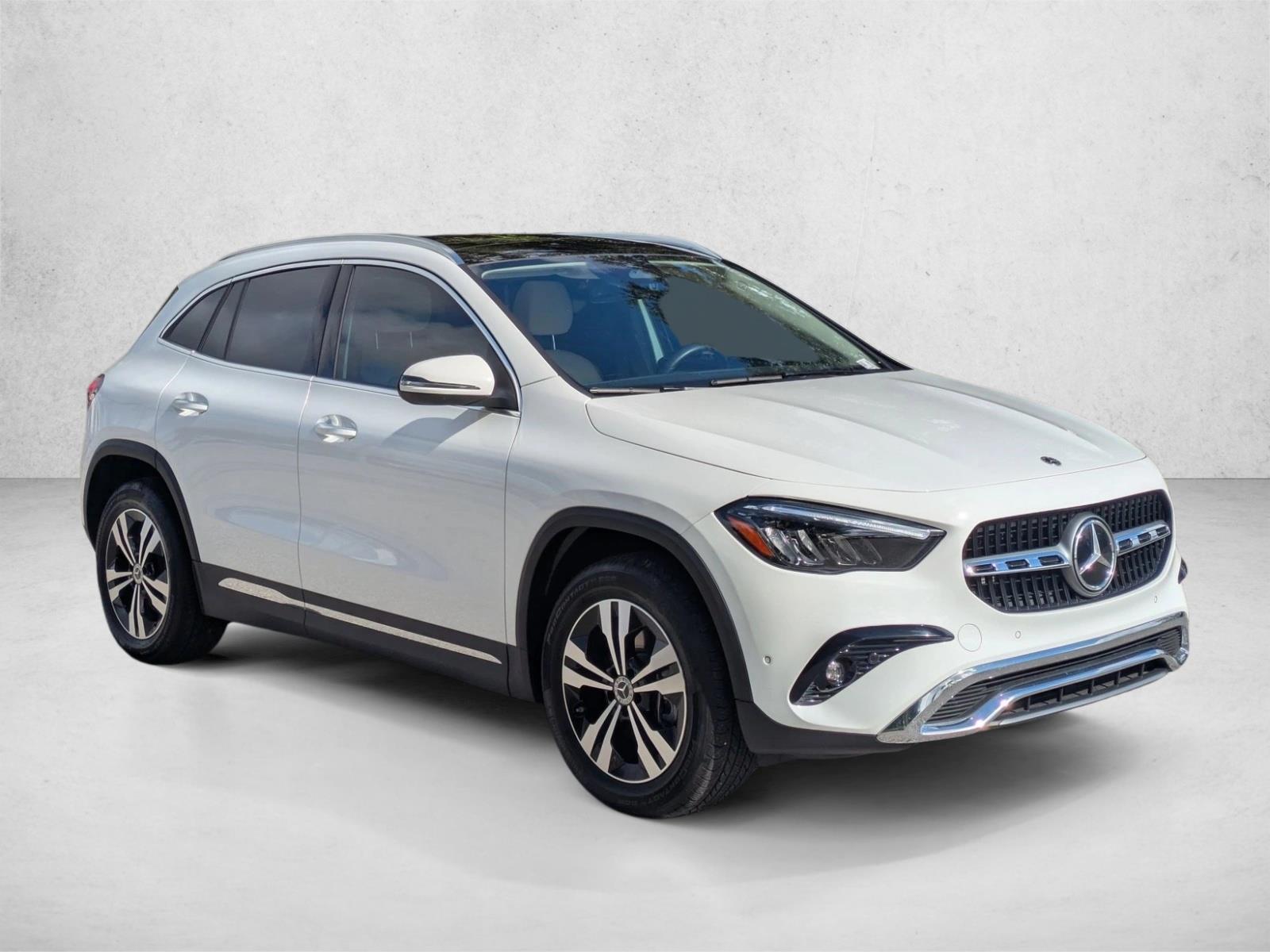 2025 Mercedes Benz GLA 250 4MATIC photo 3