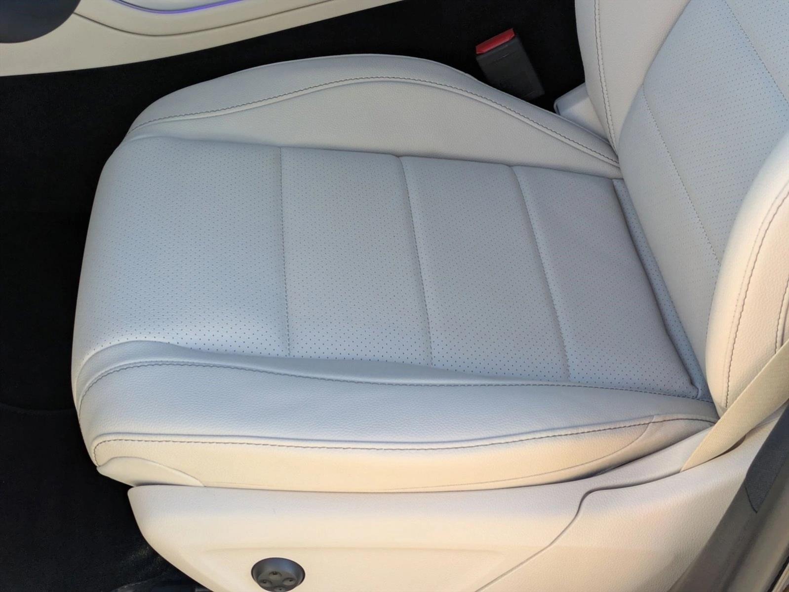 2026 Mercedes Benz GLE 450 4MATIC photo 4