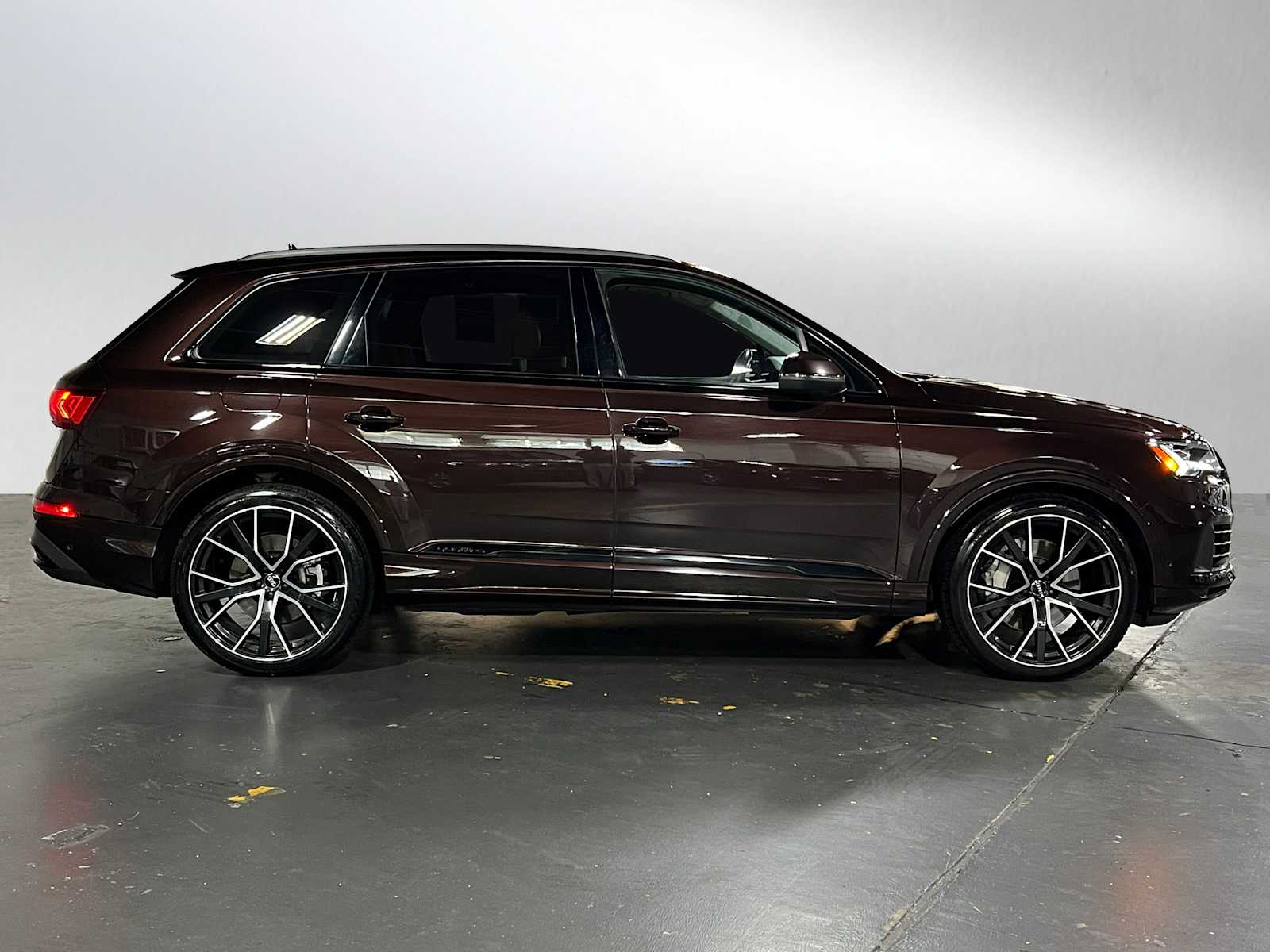 2020 Audi Q7 Prestige 55 photo 3