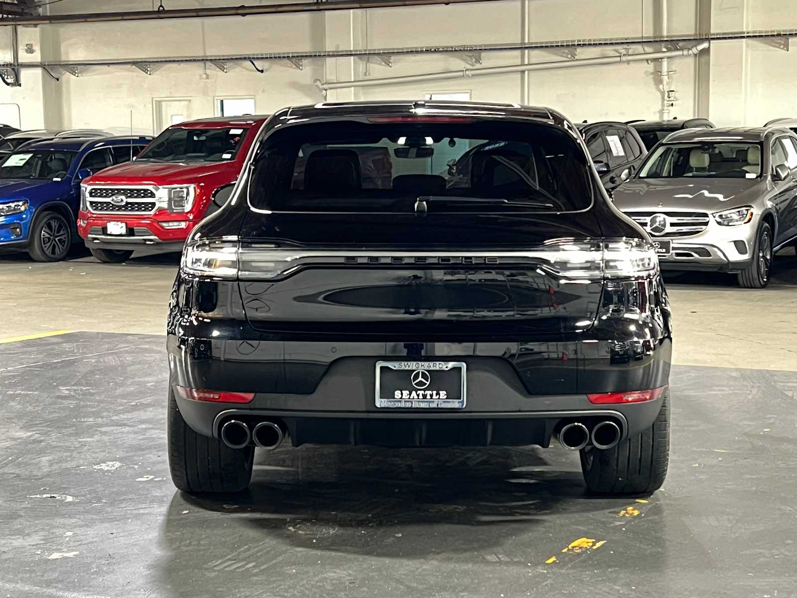 2021 Porsche Macan Base photo 4