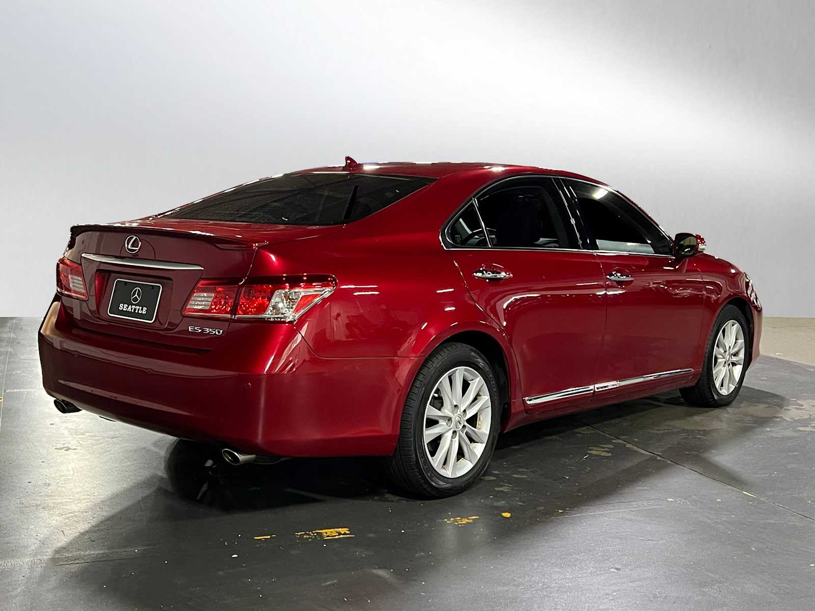 2011 Lexus ES 350 photo 3