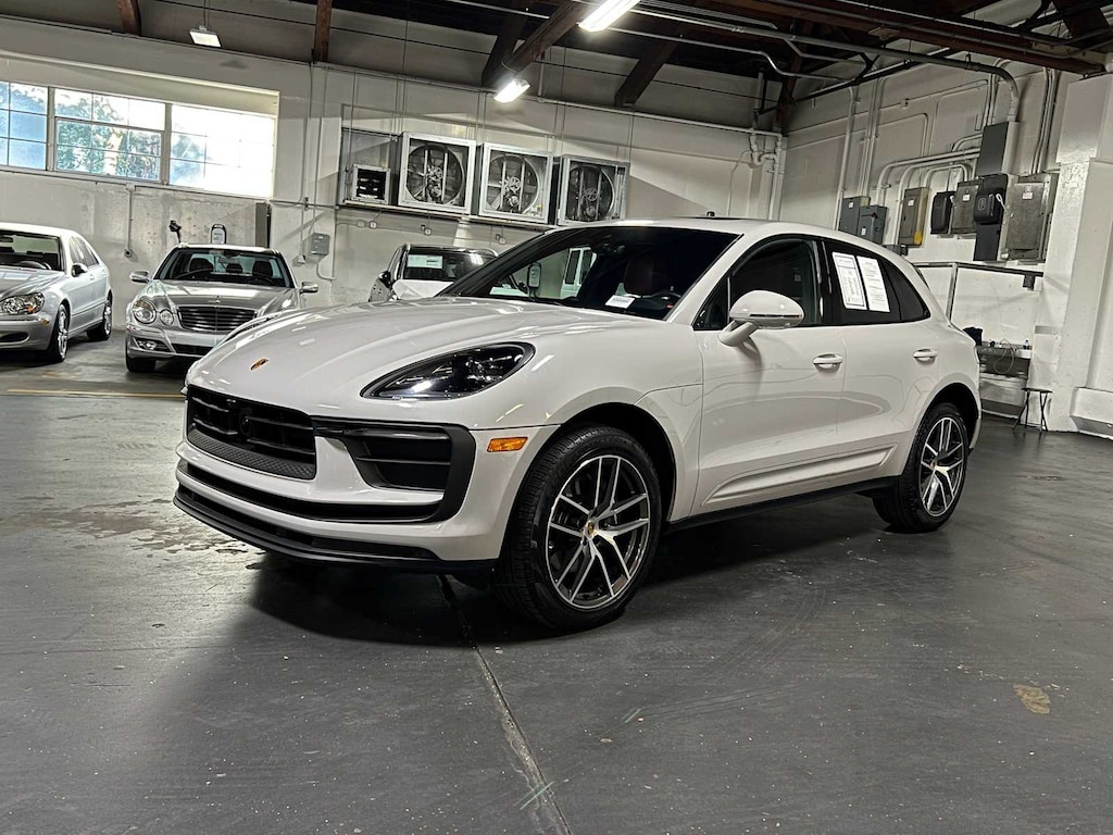 Used 2024 Porsche Macan AWD