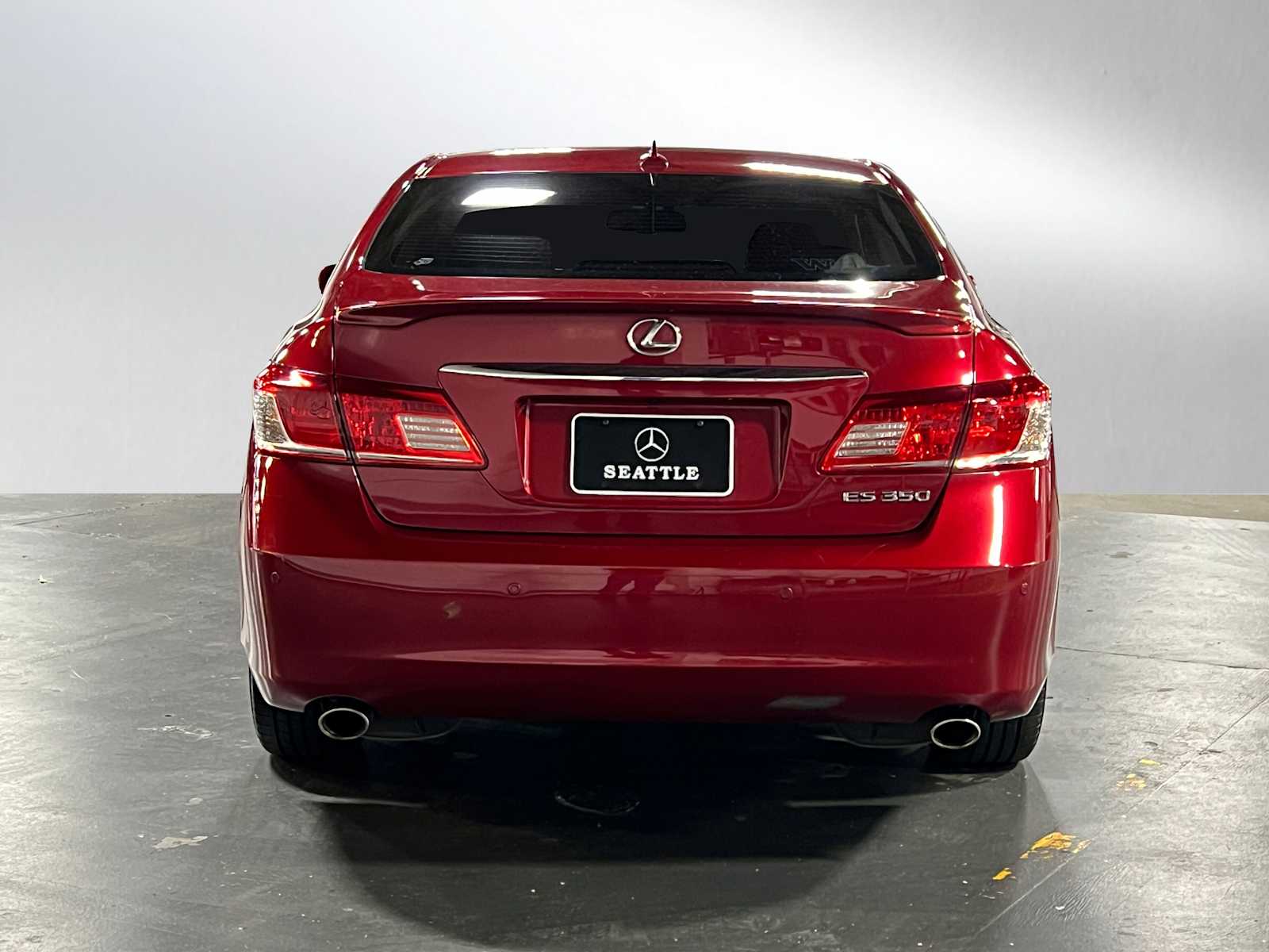 2011 Lexus ES 350 photo 4