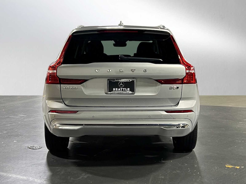Used 2023 Volvo XC60 Plus Bright Theme B5 AWD