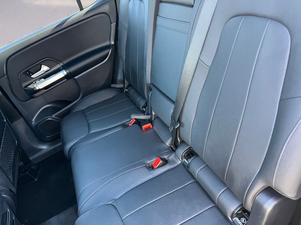 2025 Mercedes-Benz GLB Base - Photo 13