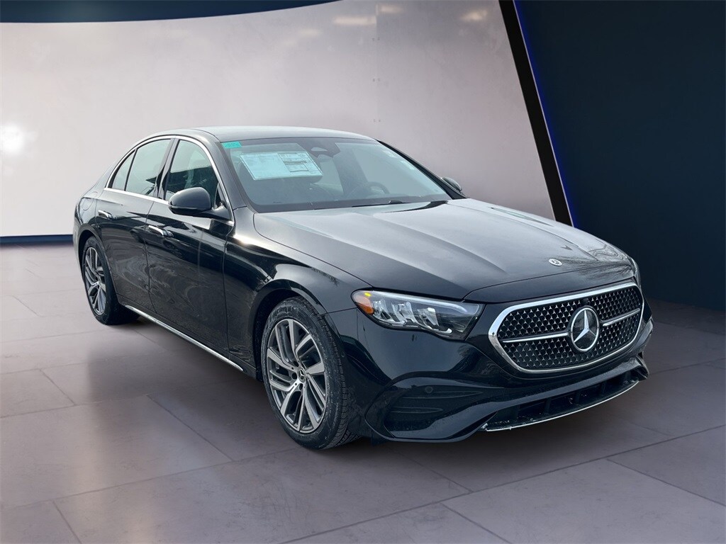 2025 Mercedes Benz E 350 4MATIC photo 4