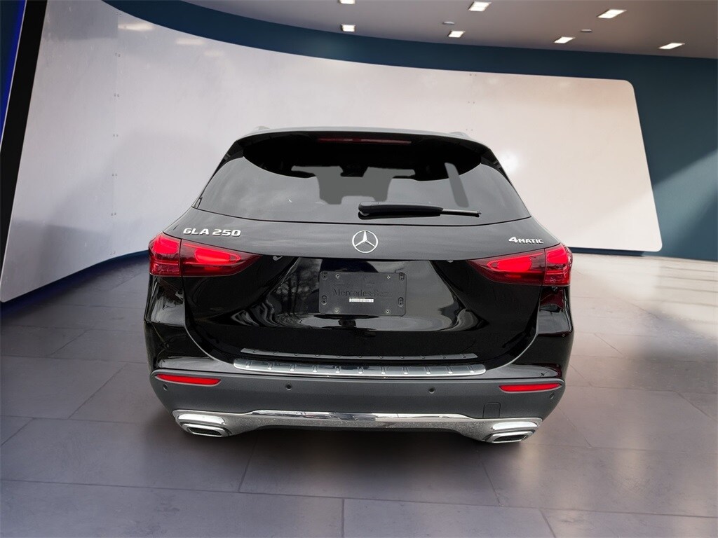 2025 Mercedes Benz GLA 250 4MATIC photo 4
