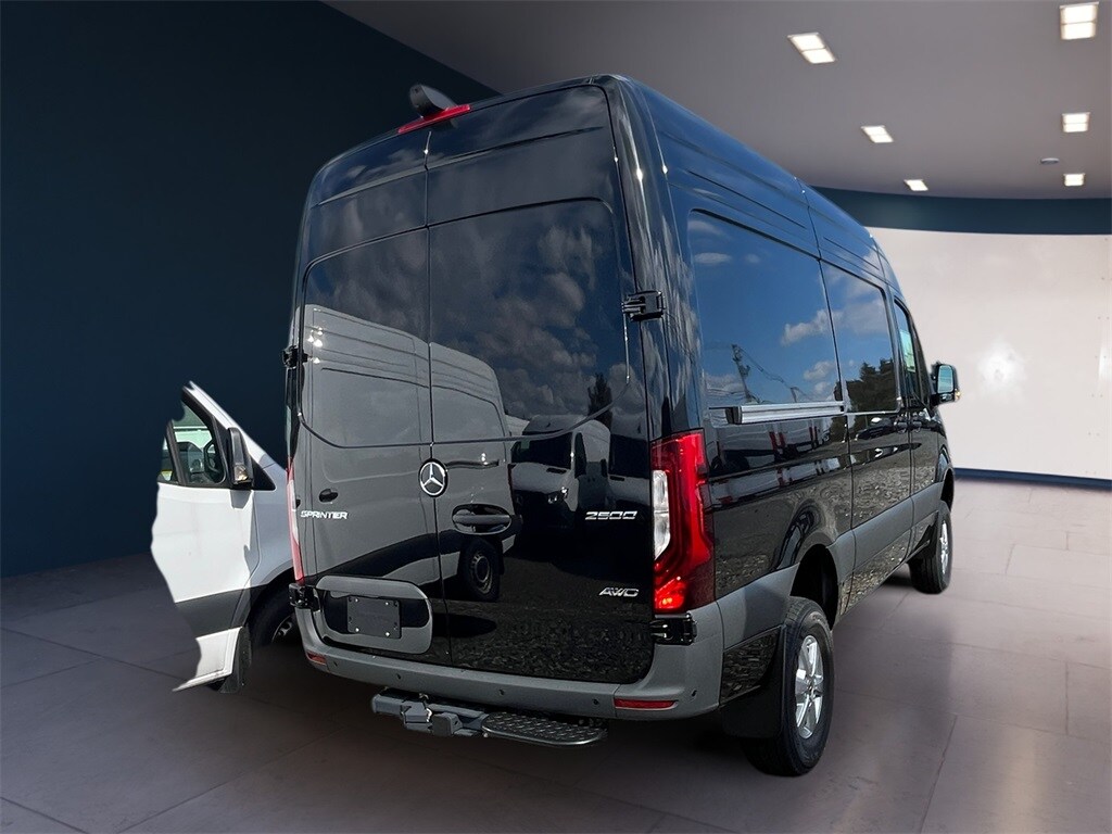 New 2025 Mercedes-Benz Sprinter 2500 Cargo 144 WB Cargo Van
