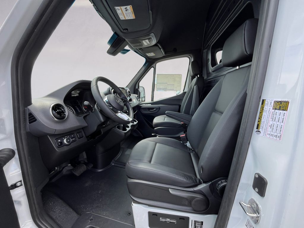 2025 Mercedes-Benz Sprinter Cargo Van Base - Photo 6