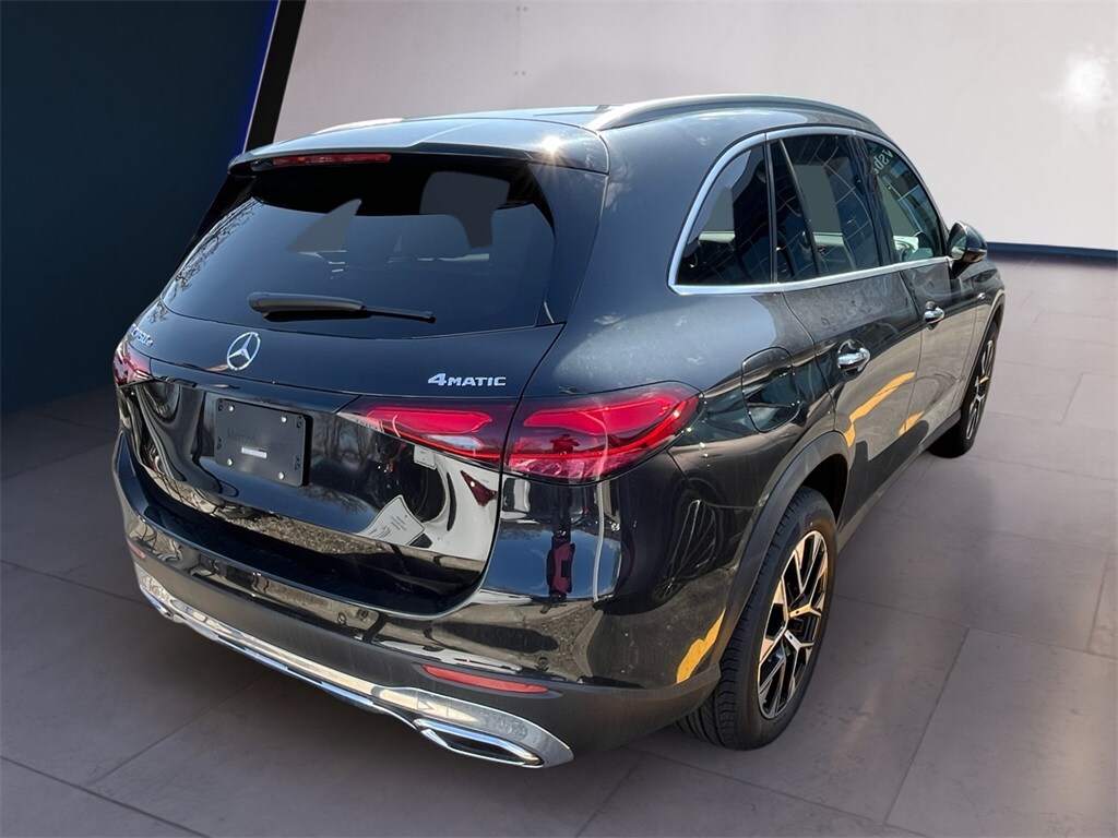 2025 Mercedes Benz GLC 350e 4MATIC photo 3