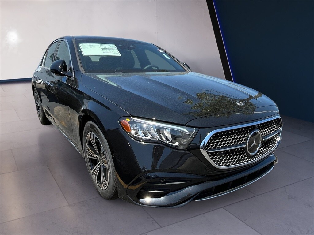 2025 Mercedes Benz E 350 4MATIC photo 4