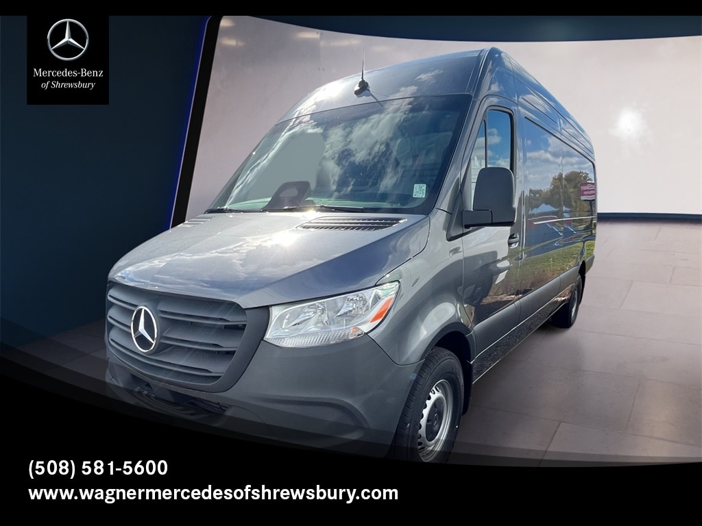 2025 Mercedes-Benz Sprinter Cargo Van Base's photo