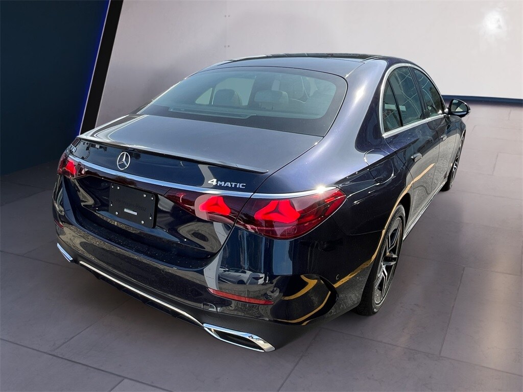 2026 Mercedes Benz E 4MATIC photo 3