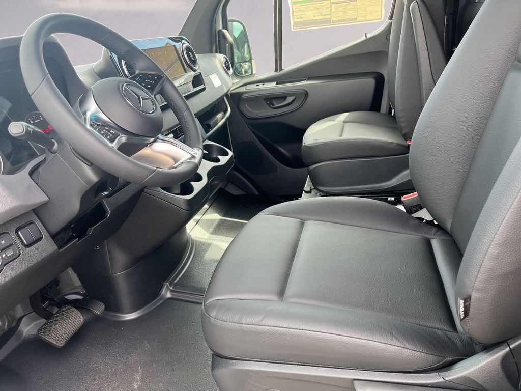 2025 Mercedes-Benz Sprinter Cargo Van Base - Photo 7