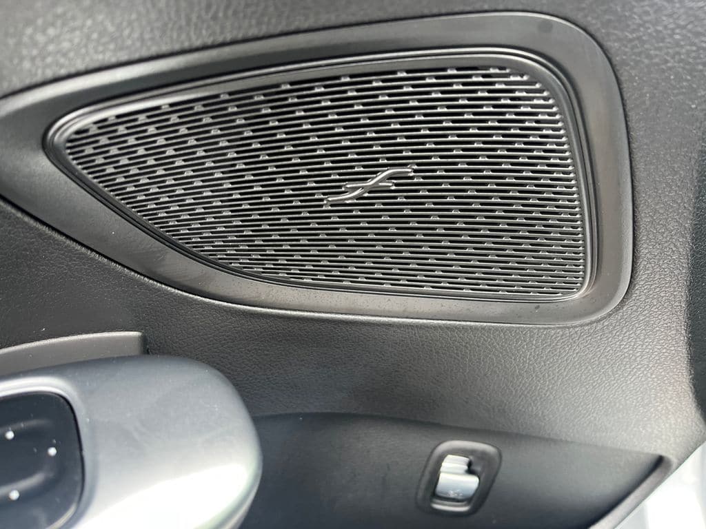 2025 Mercedes-Benz C-Class Sedan C 300 - Photo 19