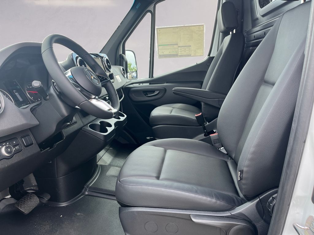 2025 Mercedes-Benz Sprinter Cargo Van Base - Photo 7