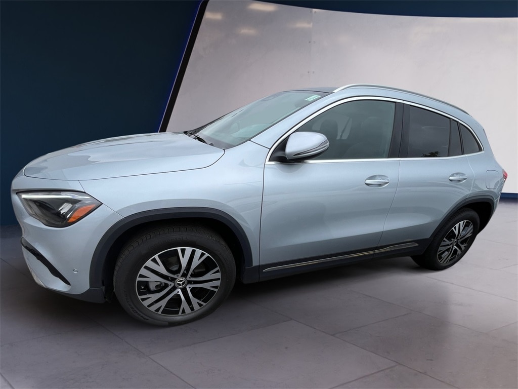Used 2025 Mercedes-Benz GLA GLA250 with VIN W1N4N4HB8SJ693714 for sale in Shrewsbury, MA