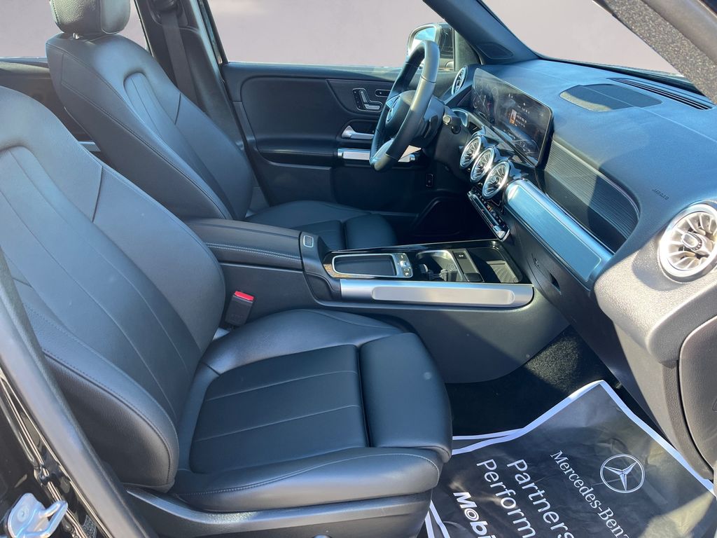 2025 Mercedes-Benz GLB Base - Photo 15